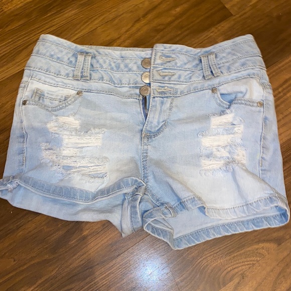 Ripped jeans shorts - Picture 1 of 2